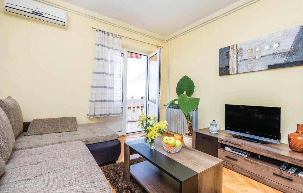 Lovely Apartment In Matulji With Kitchen Екстериор снимка